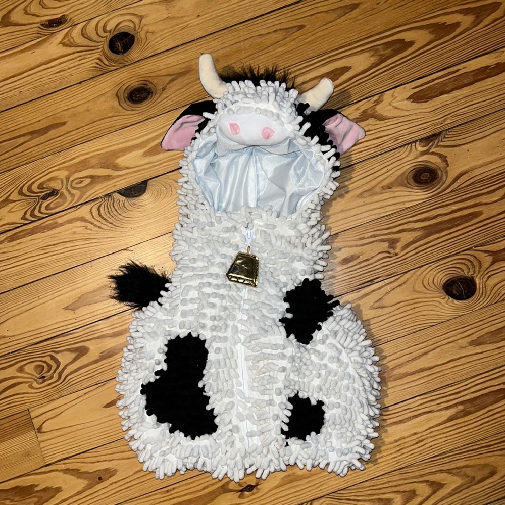 Baby cow costume size 3-6 months